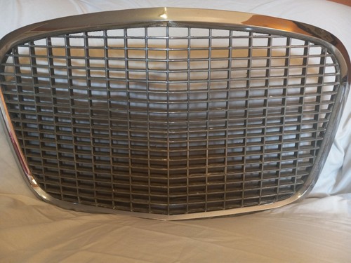 Studebaker front grill - ,